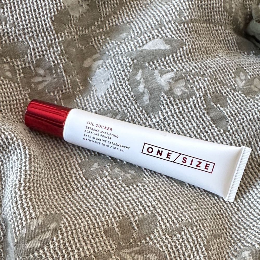 ONE/SIZE Oil Sucker Primer with Red Cap
